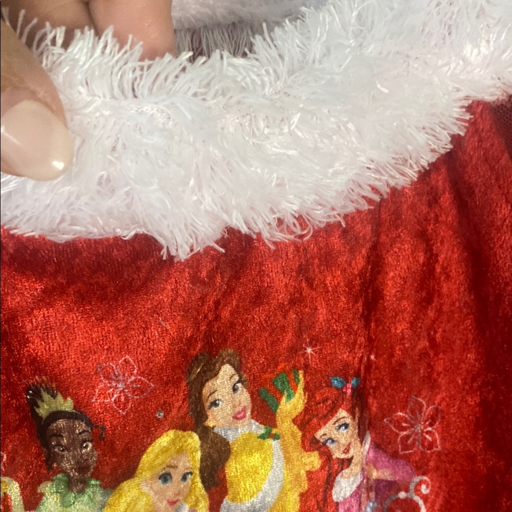 Disney Princess Red Kids Costume or sleepwear. - Picture 8 of 10